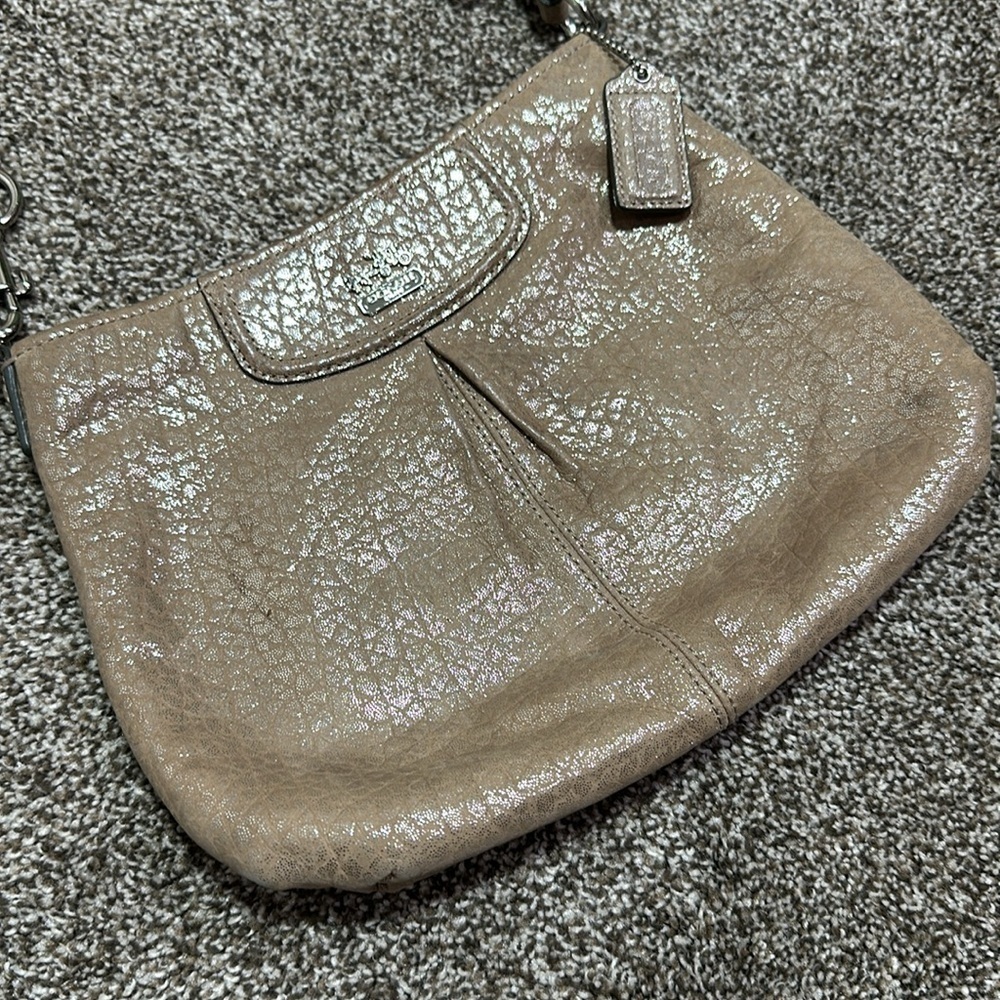 Coach shimmer tan gold crossbody purse silver accents neutral - Picture 2 of 7